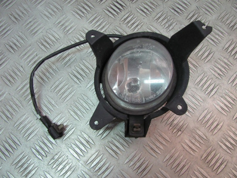 Kia Carnival Halogen PRAWY '04 51500