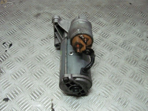 RENAULT MEGANE 1,9DCI Rozrusznik 8200628419A