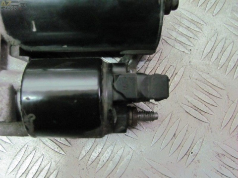 Rozrusznik silnika BOSCH Fabia 1,4i 16v 2001r