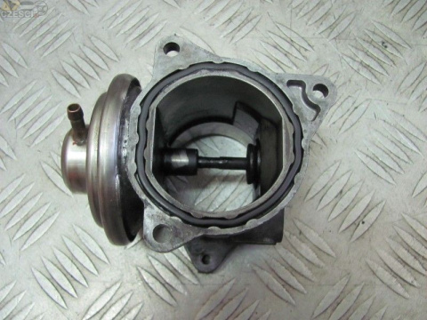 VW GOLF V 2,0 TDI 140 KM Zawór EGR 038129637D