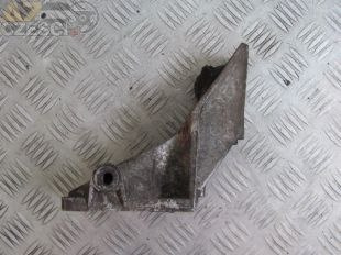 Łapa mocowanie silnika 90496673 Opel Omega B 2,5i V6 kombi 1997r