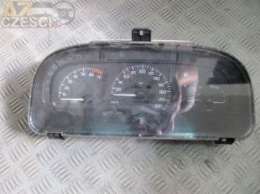 Licznik obrotomierz Renault Laguna I 1,8i 8v 5d hatchback 1994r