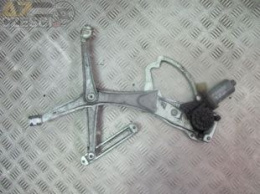 Podnośnik elektryczny szyby lewy przód Mercedes W210 2,3i 16v kombi 1997r