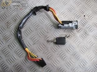 Stacyjka kluczyk Renault Laguna I 1,8i 8v 5d hatchback 1994r