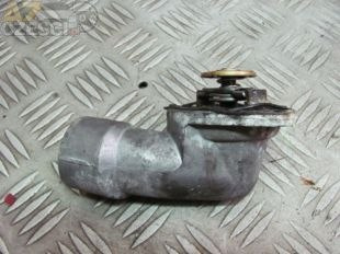 Termostat króciec Opel Vectra B 2,5i V6 5d liftback 1996r