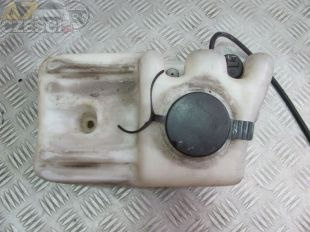 Zbiornik spryskiwaczy pompka Volvo 360/345 2,0 8v 5d hatchback 1983r