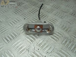 Kierunkowskaz błotnika lewy przód 6L0949117A Seat Altea Van 1.6 i 16V 5D 2006r