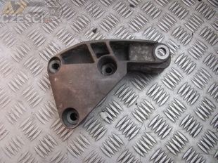 Łapa mocowania silnika 8200437465 Renault Megane II 1.9 DCI 2007r Hatchback