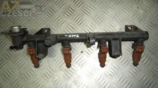 Listwa wtryskiwa wtryskiwacze 9632577580 Peugeot 306 3d 2.0 16V 2000r