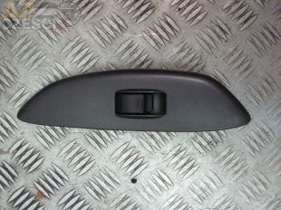 TOYOTA YARIS I Przełącznik szyby prawy przód