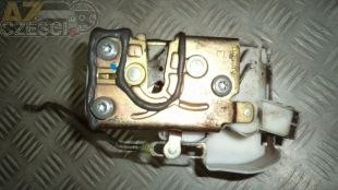 Zamek centralny drzwi lewy przód Toyota Avensis I 1,8i 16V 5d kombi 1999r