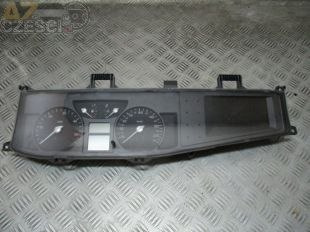 Licznik obrotomierz navigacja Renault VelSatis 3.0 dCi V6 180 KM Hatchback 2002r