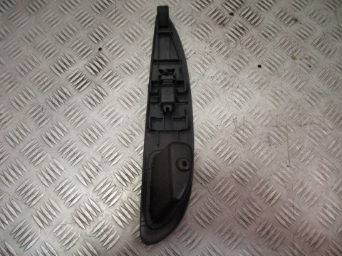 Przełącznik szyby prawy przód Primera P12 2004r