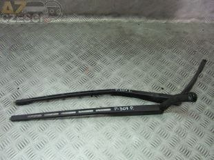 Ramię ramiona wycieraczek przednich Peugeot 307 1.4i 16v 5D Hatchback 2006r po liftingu
