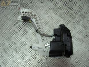 Zamek centralny drzwi prawy tył Kia Cerato 1.6i 16v 5d sedan 2002r