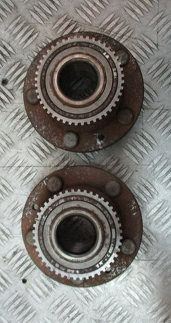 MAZDA PREMACY DITD PIASTY KOŁA tył ABS 2szt KOMPLET