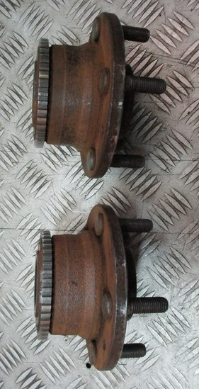 MAZDA PREMACY DITD PIASTY KOŁA tył ABS 2szt KOMPLET