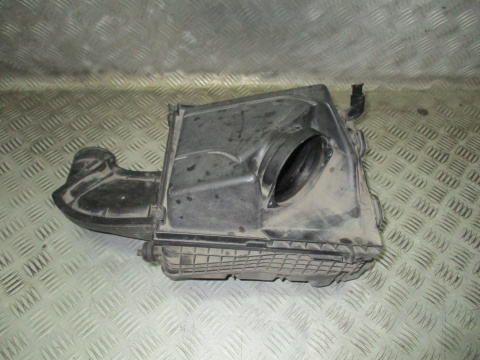 RENAULT LAGUNA 3 III Obudowa filtra powietrza 8200545836