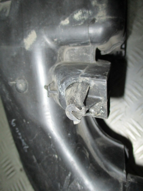 RENAULT LAGUNA 3 III Obudowa filtra powietrza 8200545836