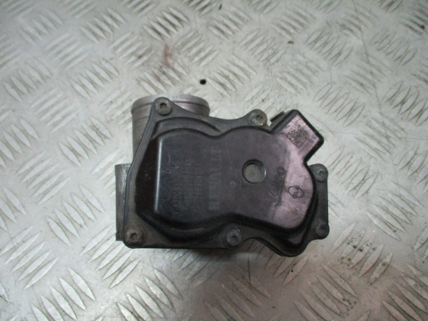 RENAULT LAGUNA 3 III 2,0DCI Przepustnica 8200987453