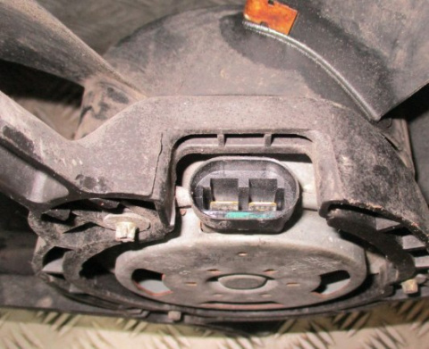 RENAULT LAGUNA 2 1,9 DCI WENTYLATOR chlodnicy 1831068000