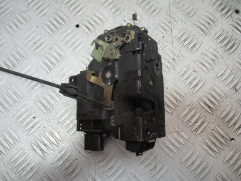 Zamek drzwi P.P Skoda Octavia I Kombi 01r