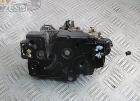 KOMPLETNY ZAMEK PRAWY PRZÓD SEAT AROSA '97