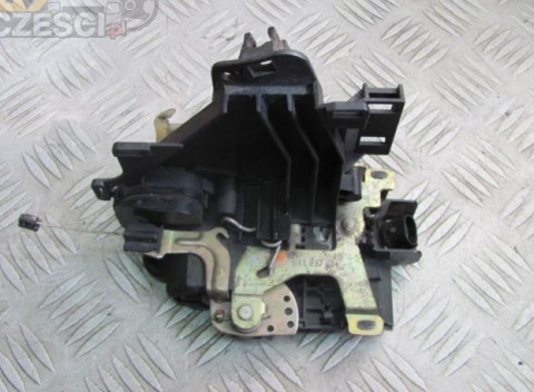 KOMPLETNY ZAMEK PRAWY PRZÓD SEAT AROSA '97