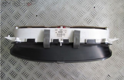 Licznik obrotomierz Chrysler Voyager 2,4i 16V