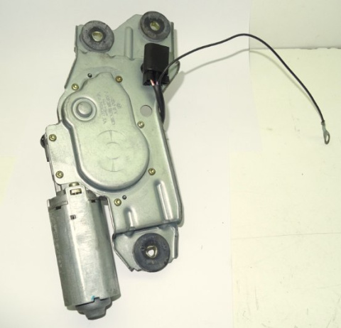 FORD FOCUS SILNICZEK WYCIERACZKI TYLNEJ 0390201552