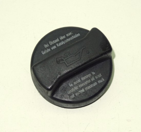 KOREK WLEWU OLEJU A6 C5 1.8 T ANB 026103485