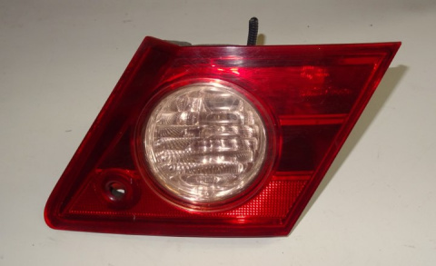 HONDA CITY LAMPA PRAWA TYŁ W KLAPĘ P5513R