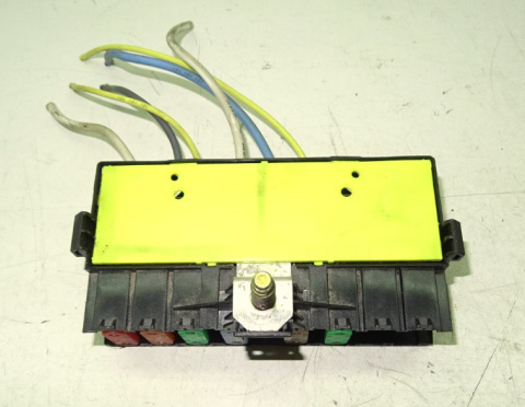 CZĘŚCI SAMOCHODOWE UŻYWANE SKRZYNKA BEZPIECZNIKÓW 9636079380 PEUGEOT