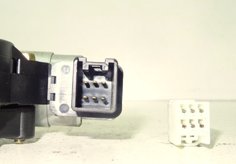 MECHANIZM SZYB PRAWY PRZÓD MAZDA 5 I