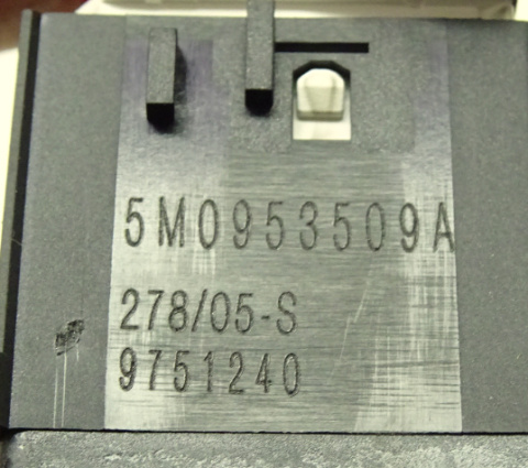 PRZEŁĄCZNIK AWARYJNYCH GOLF V PLUS 5M0953509A