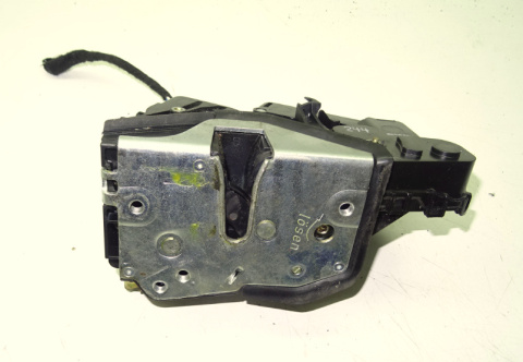 ZAMEK DRZWI PRZÓD PRAWY BMW 3 E46 7 PINÓW