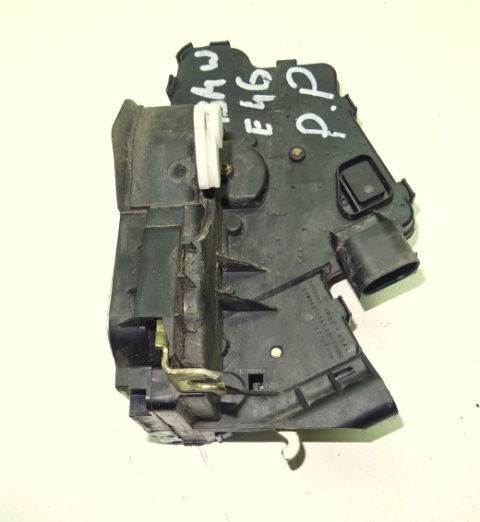 ZAMEK DRZWI PRZÓD PRAWY BMW 3 E46 7 PINÓW