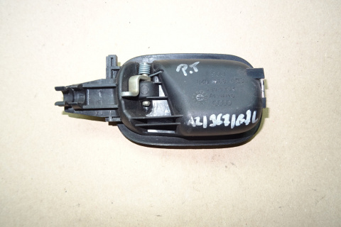 AUDI A4 B5 KLAMKA WEWNĘTRZNA PRAWY TYŁ 8D0839020