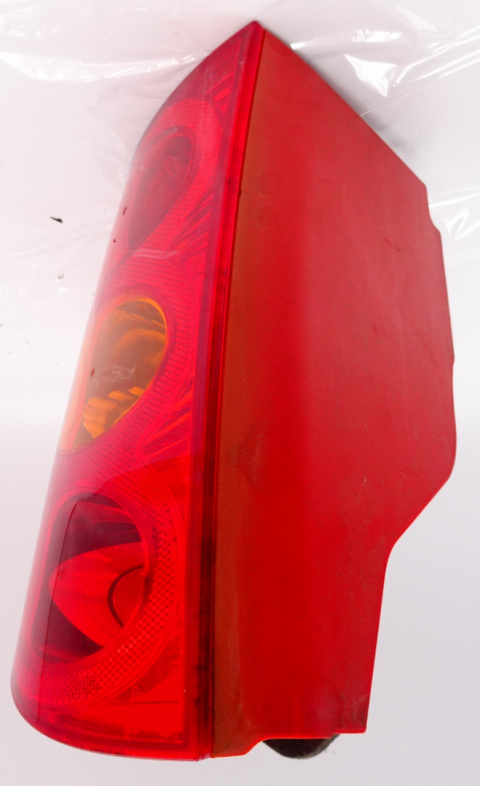 PEUGEOT 1007 LAMPA LEWY TYŁ EU