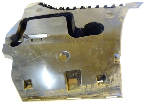 ŚLIZG ZDERZAKA PRAWY TYLNY BMW F11 7207112