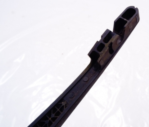 NOTE II RAMIĘ WYCIERACZKI TYLNEJ