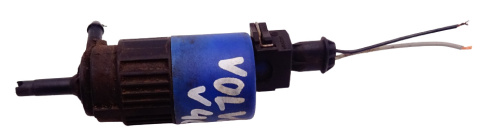 VOLVO V40 POMPKA SPRYSKIWACZA