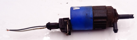 VOLVO V40 POMPKA SPRYSKIWACZA