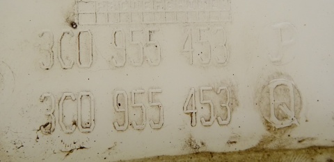 ZBIORNICZEK SPRYSKIWACZY VW PASSAT B6 3C0955453P