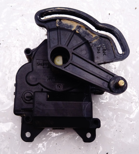 AVENSIS VERSO SILNICZEK NAWIEWU 063700-8600 OPIS !