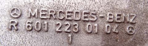 MERCEDES 190 W201 2,5D ŁAPA R6012230104