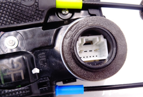 TOYOTA COROLLA E21 XII SEDAN ZAMEK LEWY TYŁ 2 PIN