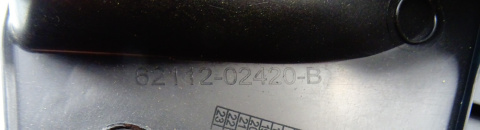 TOYOTA COROLLA E21 OSŁONA PROGU LEWY PRZÓD 62112-02420 - JAK NOWA