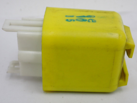 MAZDA MPV 323 PREMACY XEDOS Przekaźnik modułu JE16 żółty 056700 8780