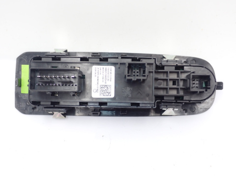 RIFTER BERLINGO DOBLO COMBO przełącznik panel szyb kierowcy 98421760 IGŁA